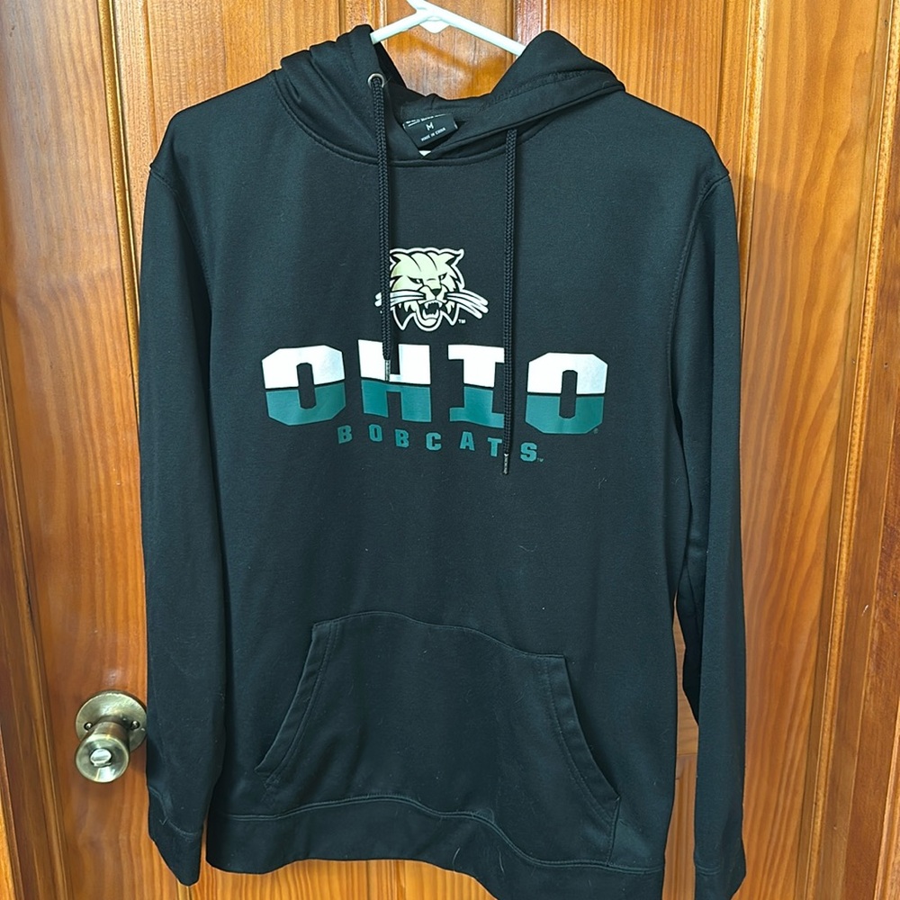 OHIO UNIVERSITY BOBCATS COLLEGE HOODIE size medium.
